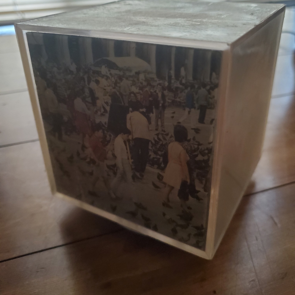 Clear Cube Photo Frame - Transparent Display Cube - Picture 3 of 5